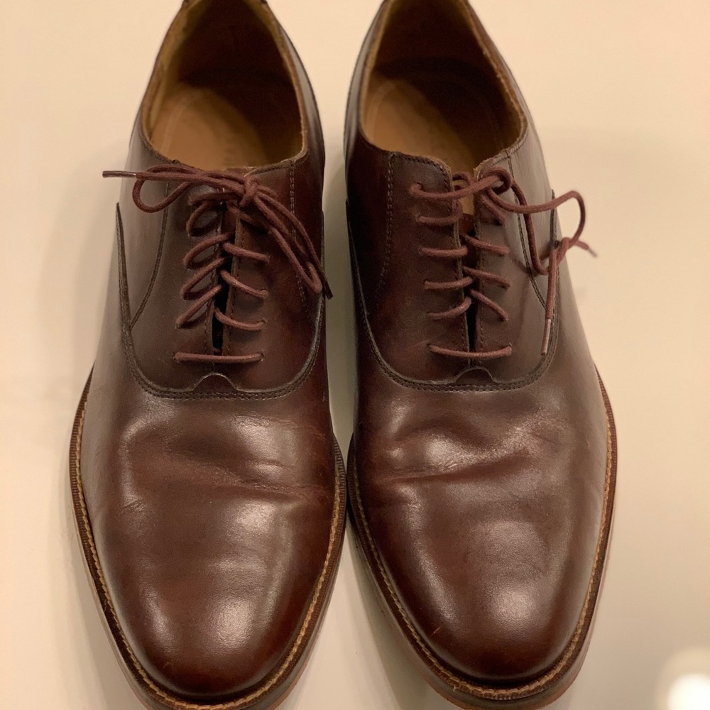 Size 12 men’s cole haan dress shoe.